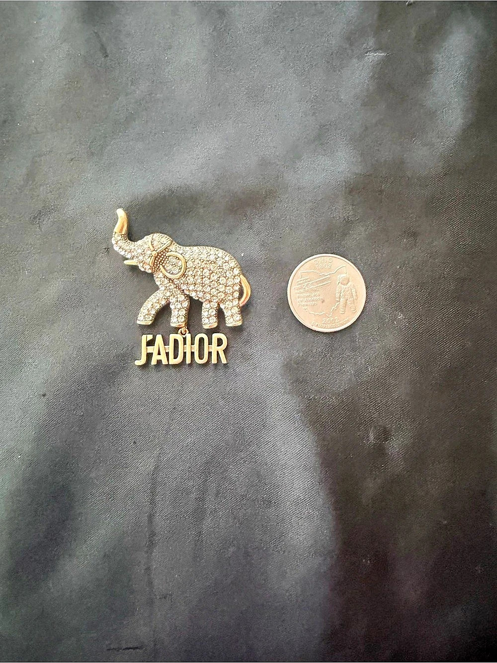 Fashion  Elephant Brooch Gold